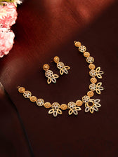 Aishani gold necklace set (Green) - Image 2