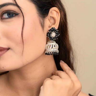 Kanvisha Jhumkas