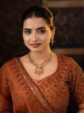 Vayara Necklace Set - Image 3