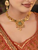 Mrinala Necklace Set