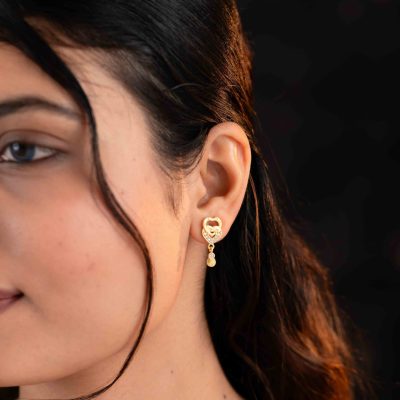 Ritu Studs