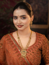 Winara Necklace Set - Image 3